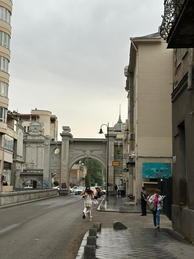 Apartment In The Center Of Tiflis Exterior foto
