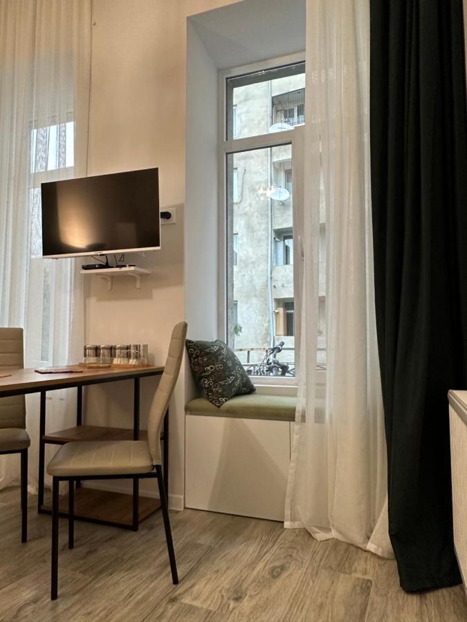 Apartment In The Center Of Tiflis Exterior foto